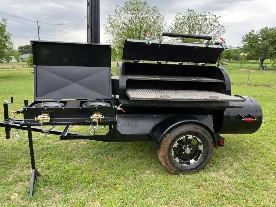 150 Gallon Offset Smoker on Trailer with Wood Storage - Image 4