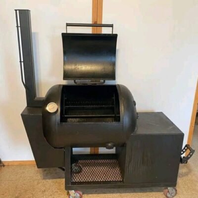 24×36 Backyard Smoker