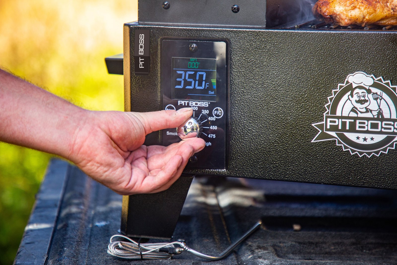 Pit Boss Pro Series 256-Sq. in Black Portable Wood pellet Grill - Image 4