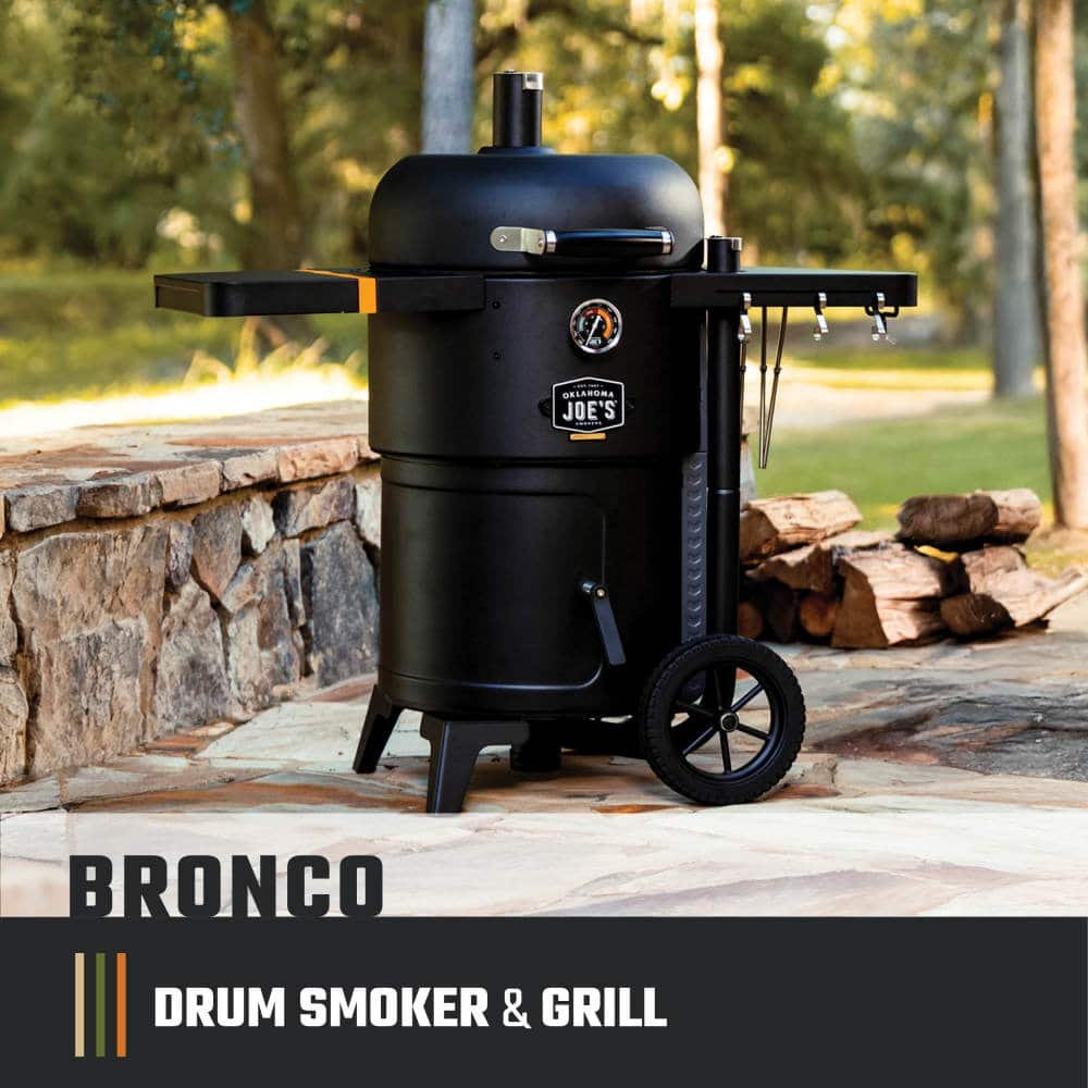 Oklahoma Joe's Bronco 284-Sq. in Black Vertical Charcoal Smoker - Image 3