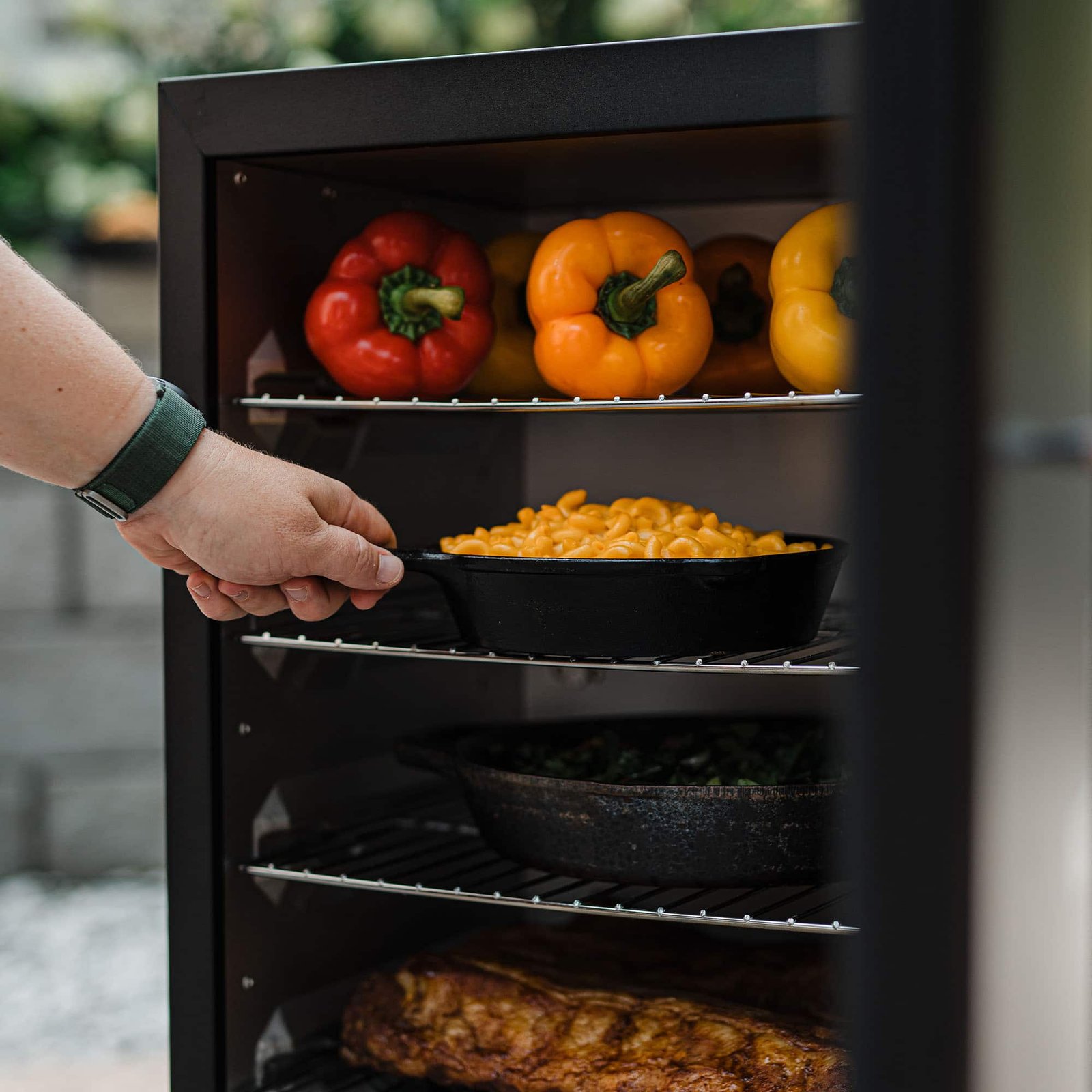 Masterbuilt Electric Smoker 710-Sq. in Black Electric Smoker - Image 5